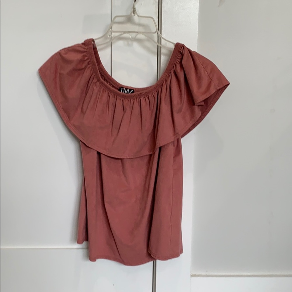Off the shoulder pink shirt
